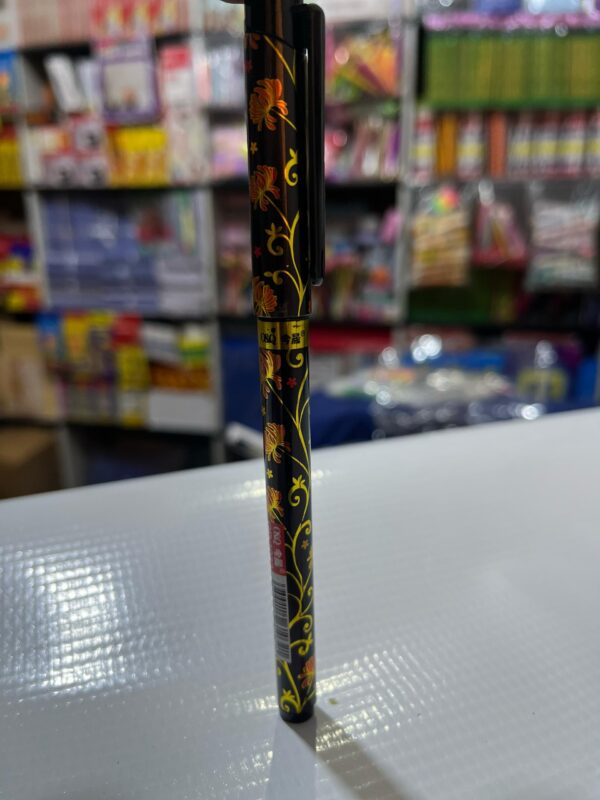 Black & Gold Floral Patterned Pen